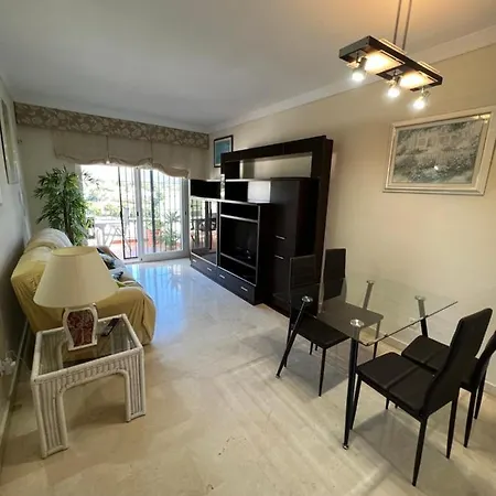 Apartamento Aloha Gardens Lägenhet Marbella